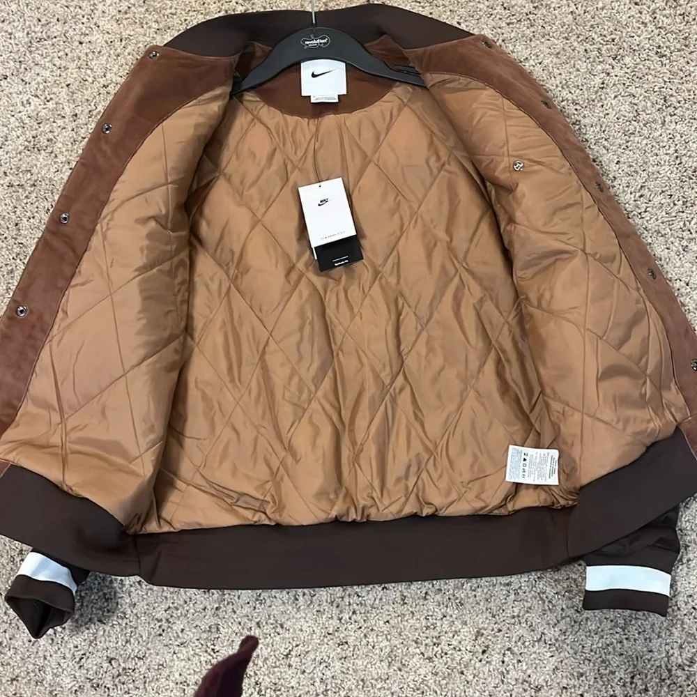 NWT Nike Therma Fit Varsity Jacket, Men’s Sz Medium, Brown - Picture 13 of 15